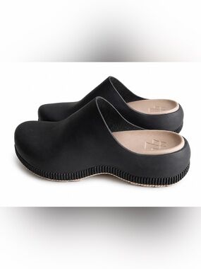 Cougar Women’s SVEN LuxeMotion Clog Mules Size 9